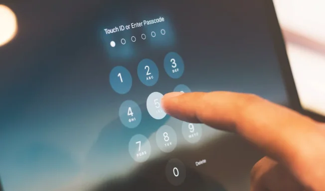 Passwordless authentication 2026 showing biometric login systems, passkeys, cybersecurity technology, and secure password-free digital access